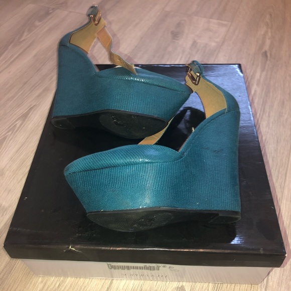 Turquoise Wedge Heels - Picture 2 of 4